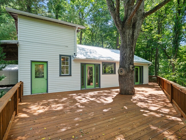 Building Photo - 1896 Highway 80 S