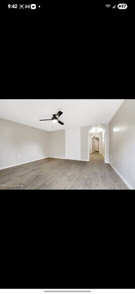 Building Photo - 2209 Rowan St