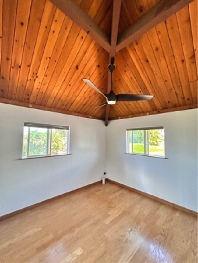 Building Photo - Stunning Ocean Views Unfurnished 1 Bed 1 Bath Rental in Maui Meadows – Prime Location