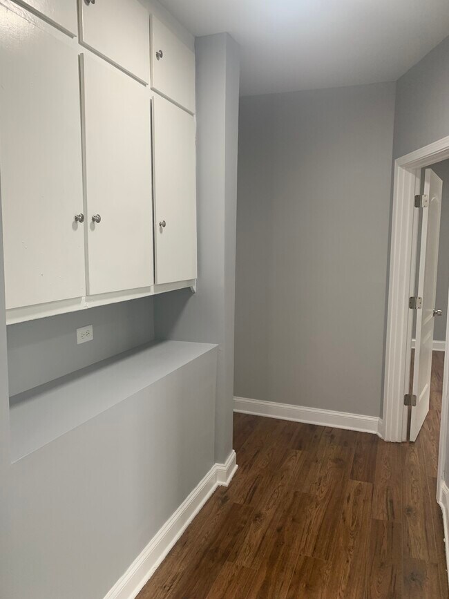 Building Photo - 7841 S Marquette Ave