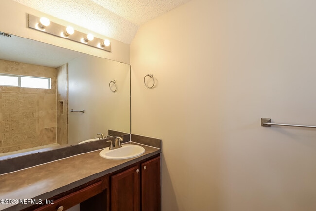 Building Photo - 3002 Brittany Bluff Dr