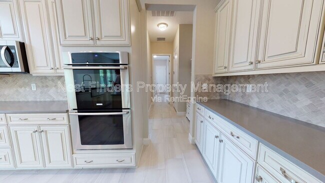 Building Photo - 85 Callisto Way