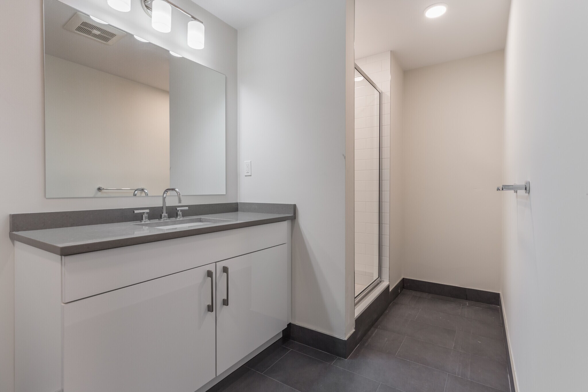 Building Photo - 1060 Tremont St