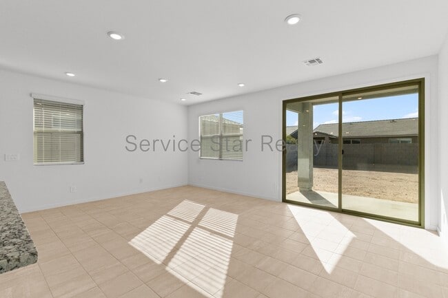 Building Photo - 8629 W Warner St