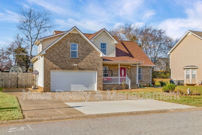 Primary Photo - 674 Superior Ln