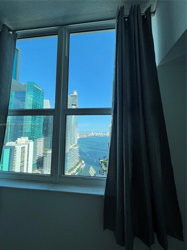 Building Photo - 31 SE 5th St