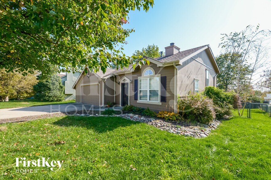 Building Photo - 609 Rosehill Dr