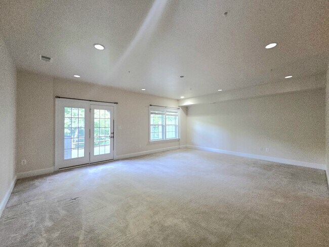 Building Photo - 5415 Stream Bank Ln