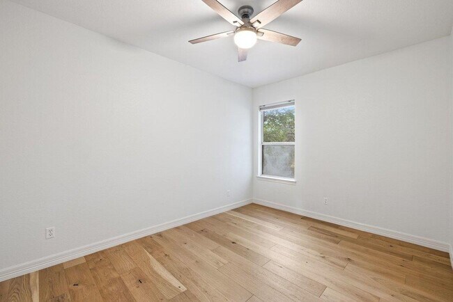 Building Photo - 17133 Majestic Ridge Rd