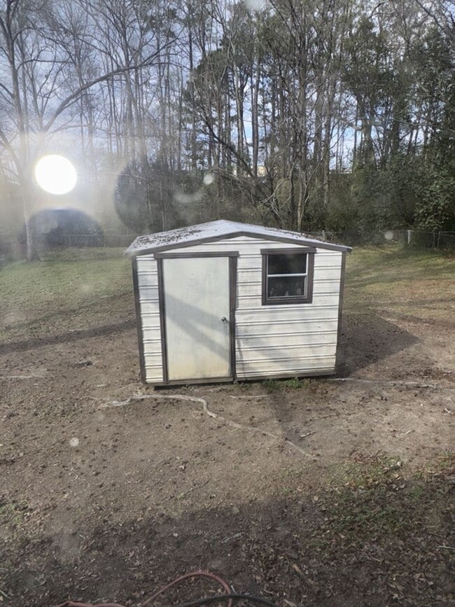 Building Photo - 1117 Steve Mar Dr