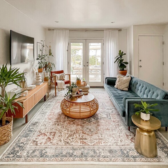 Building Photo - 3809 Floral Dr