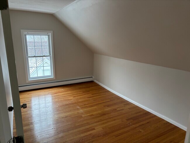 Building Photo - Quigley Ave