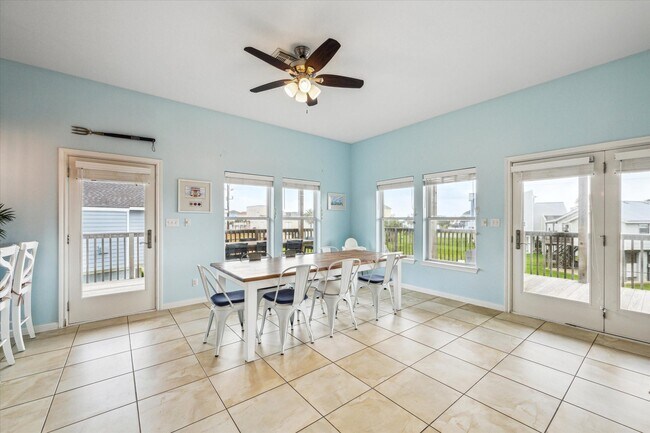 Building Photo - 4015 War Chest Ct