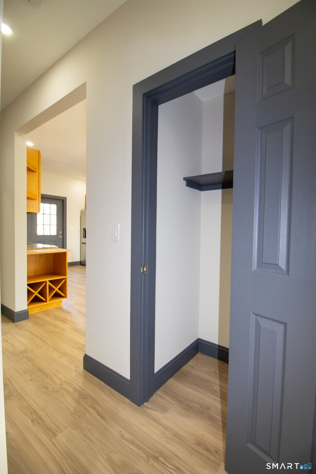 Building Photo - 133 North St