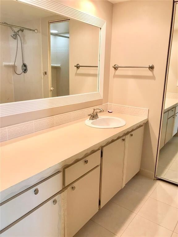 Building Photo - 714 7th Ct