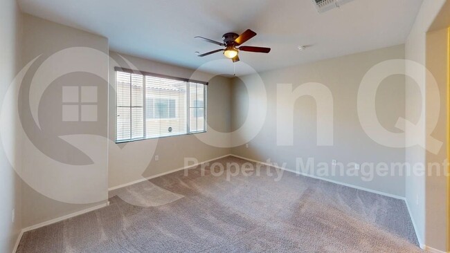 Building Photo - 2664 S Peppertree Dr