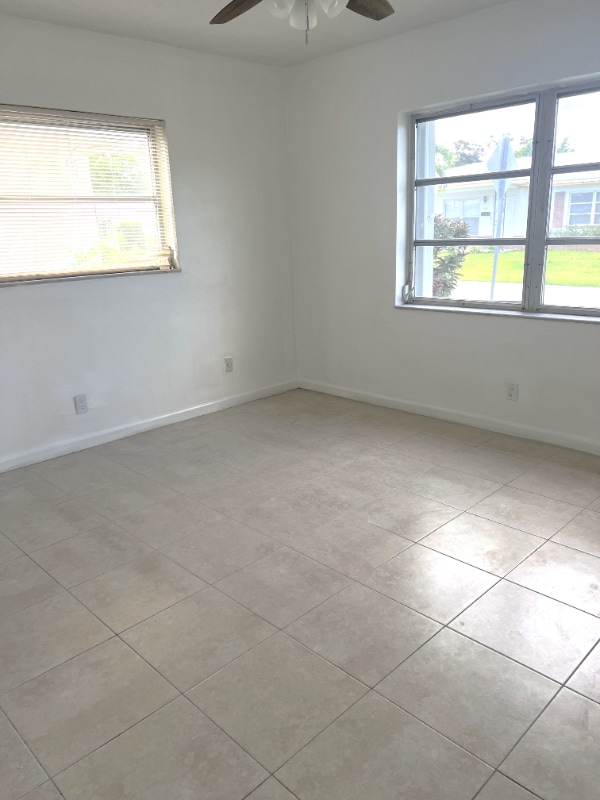 Building Photo - 8409 NW 59th Ct
