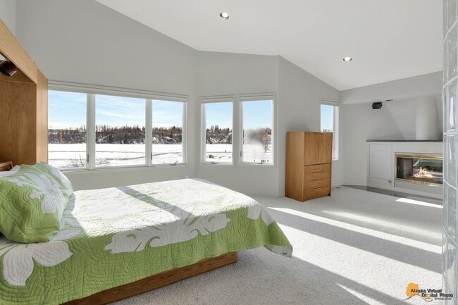 Building Photo - 1835 W 15th Ave