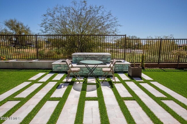 Building Photo - 7611 E Camino Vivaz