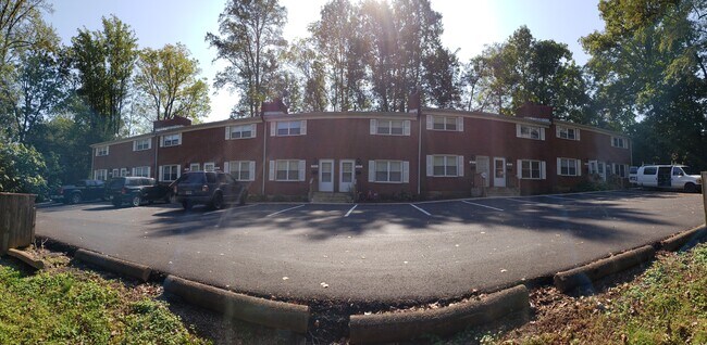 Building Photo - 312 Newton St
