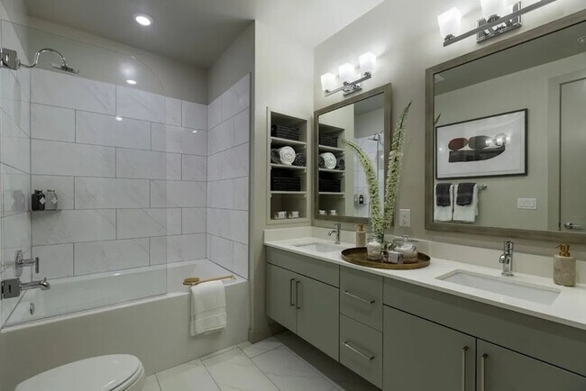 Building Photo - 1115 Town Creek Dr