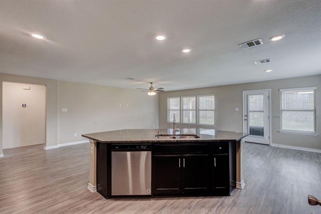 Building Photo - 2700 Tobias Ln