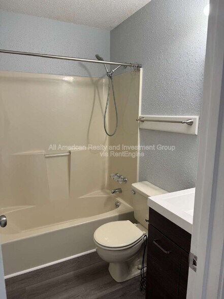 Building Photo - 1922 Heartland Dr