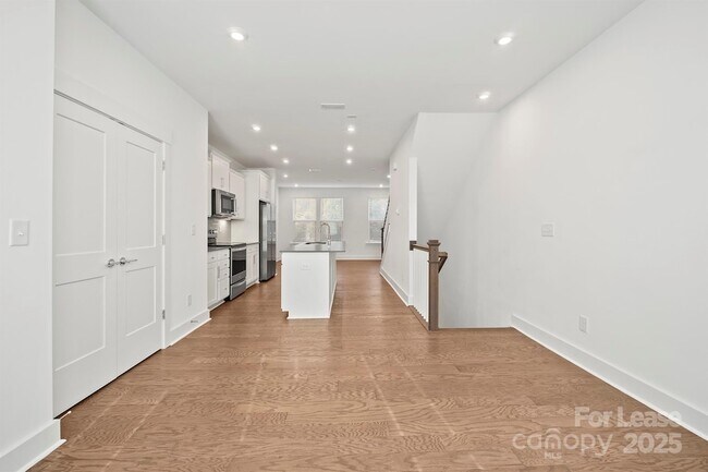 Building Photo - 4018 Capital Rdg Ct