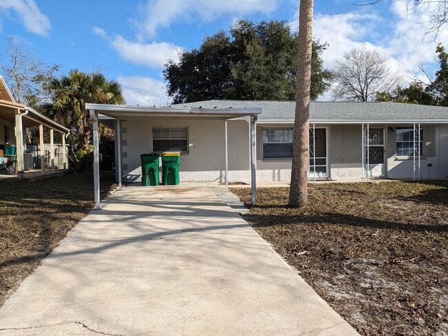 Building Photo - 757 Lunar Lake Cir