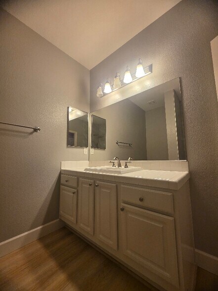 Building Photo - 5250 S Rainbow Blvd