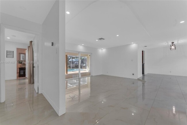 Building Photo - 6924 NW 8th Ct