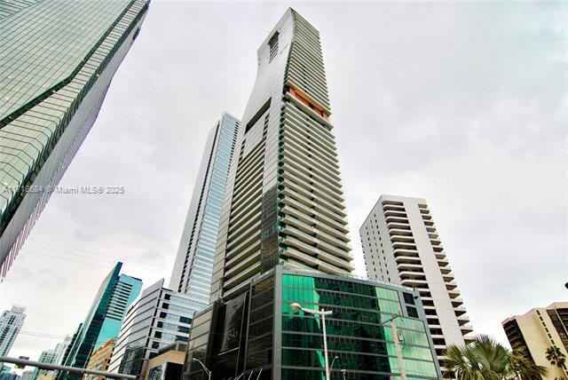 Building Photo - 1451 Brickell Ave