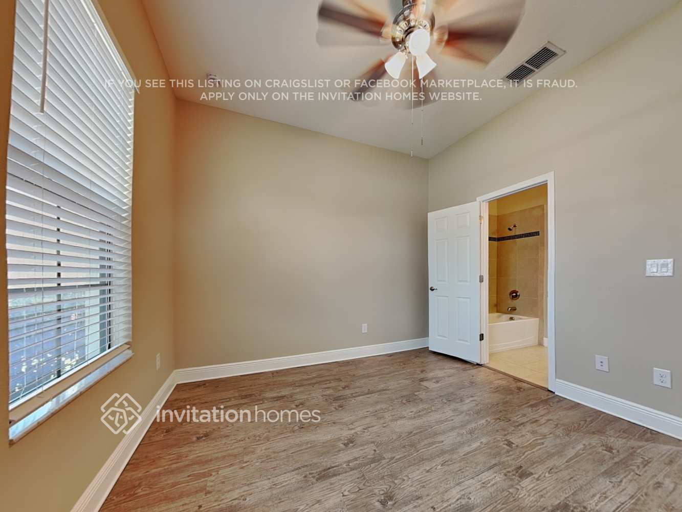 Building Photo - 1892 Tonka Terrace