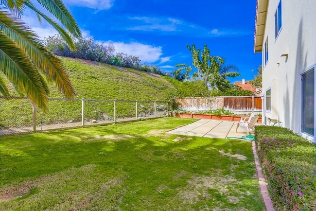 Building Photo - Spacious 4 Bedroom Shadowridge Home Available May 1st