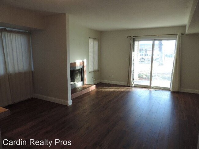 Building Photo - 1 br, 1 bath House - 2366 Roundhouse Rd