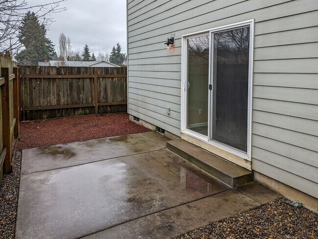 Building Photo - 3607-3617 Colton Ln NE