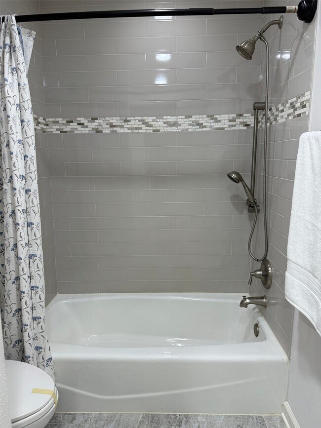 Building Photo - 9626 Magnolia Ridge Dr