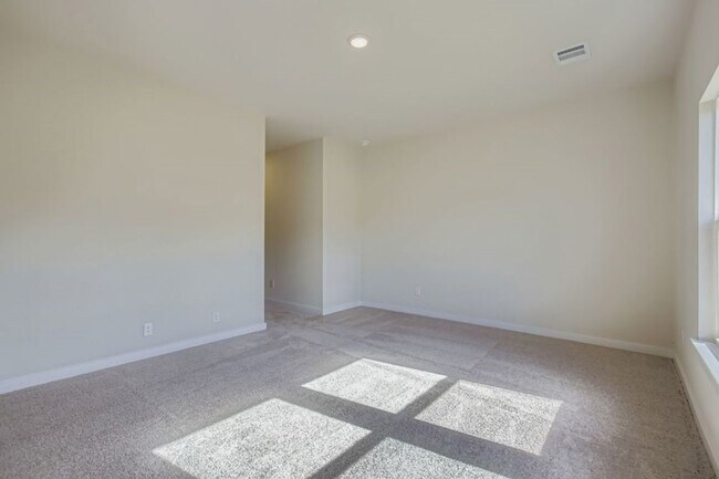 Building Photo - 8023 Heroes Hall Dr