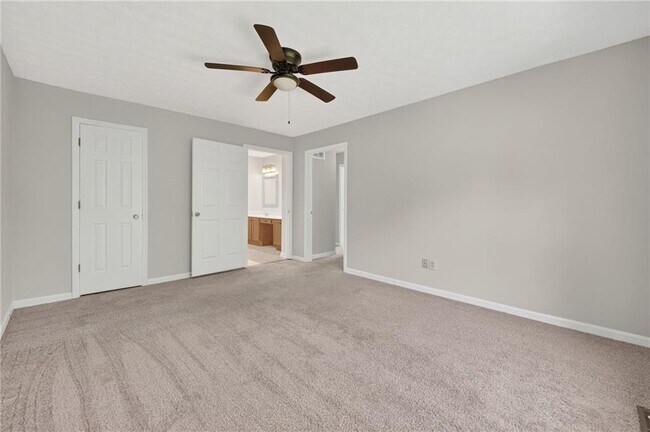 Building Photo - 12110 Greenmont Walk