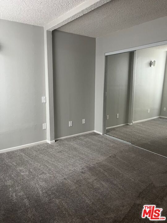Building Photo - 10540 Balboa Blvd