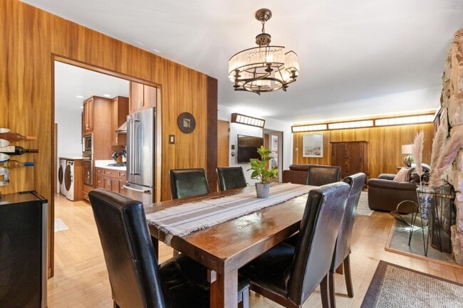 Building Photo - 530 Rockaway Beach Ave