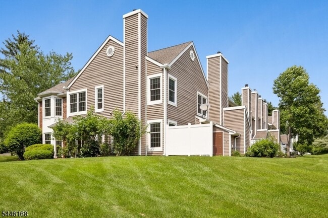 Building Photo - 85 Laurelwood Ct