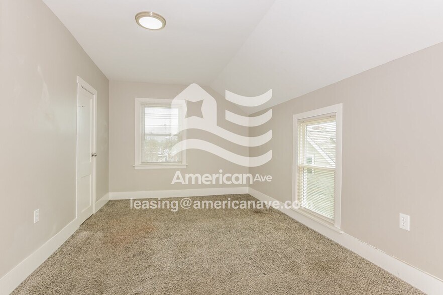 Building Photo - 3665 Robert Ave