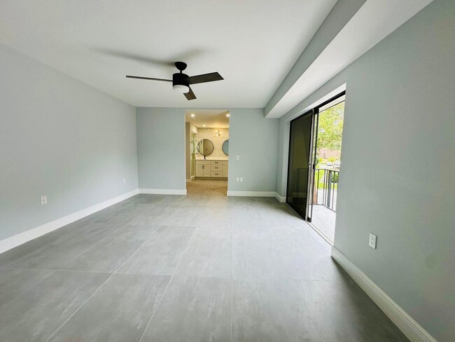 Building Photo - 403 4th Ln