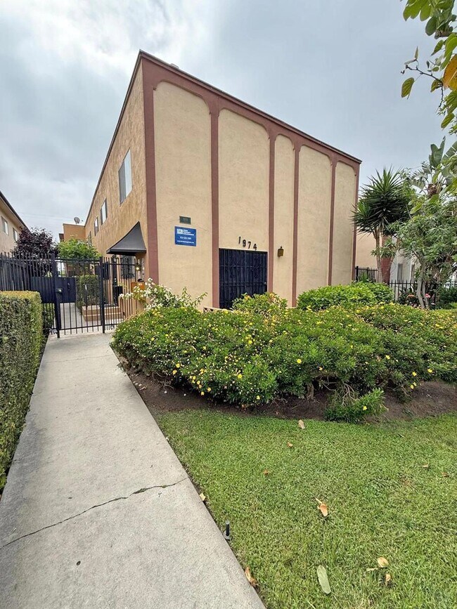 Building Photo - 1974 S Garth Ave