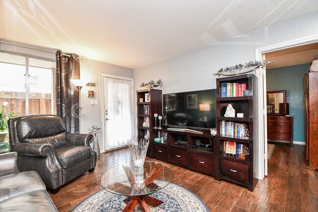 Building Photo - 4635 Wild Indigo St