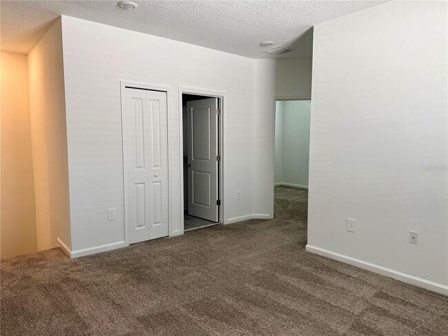 Building Photo - 7489 Stone Crk Trl