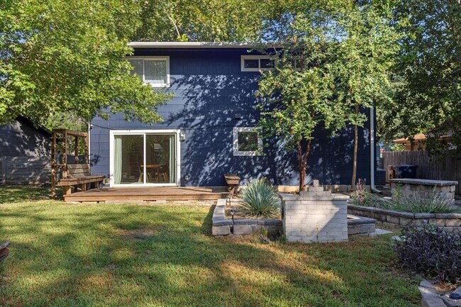 Building Photo - 5313 Harvest Ln