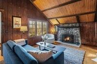 Building Photo - 7 Hillside Rd