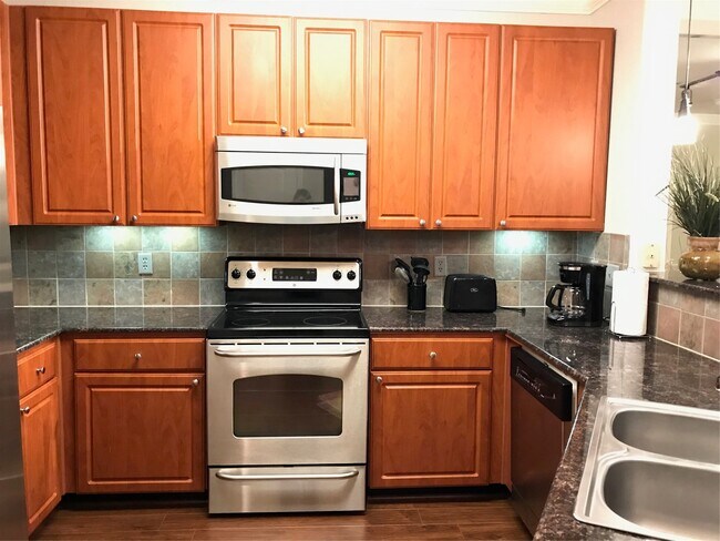 Building Photo - 1711 Old Spanish Trl